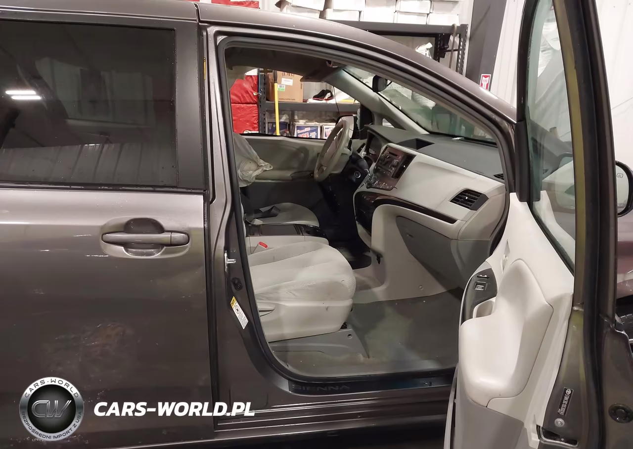 2013 Toyota Sienna Le V6 8 Passenger VIN:5TDKK3DC1DS300240 - 5