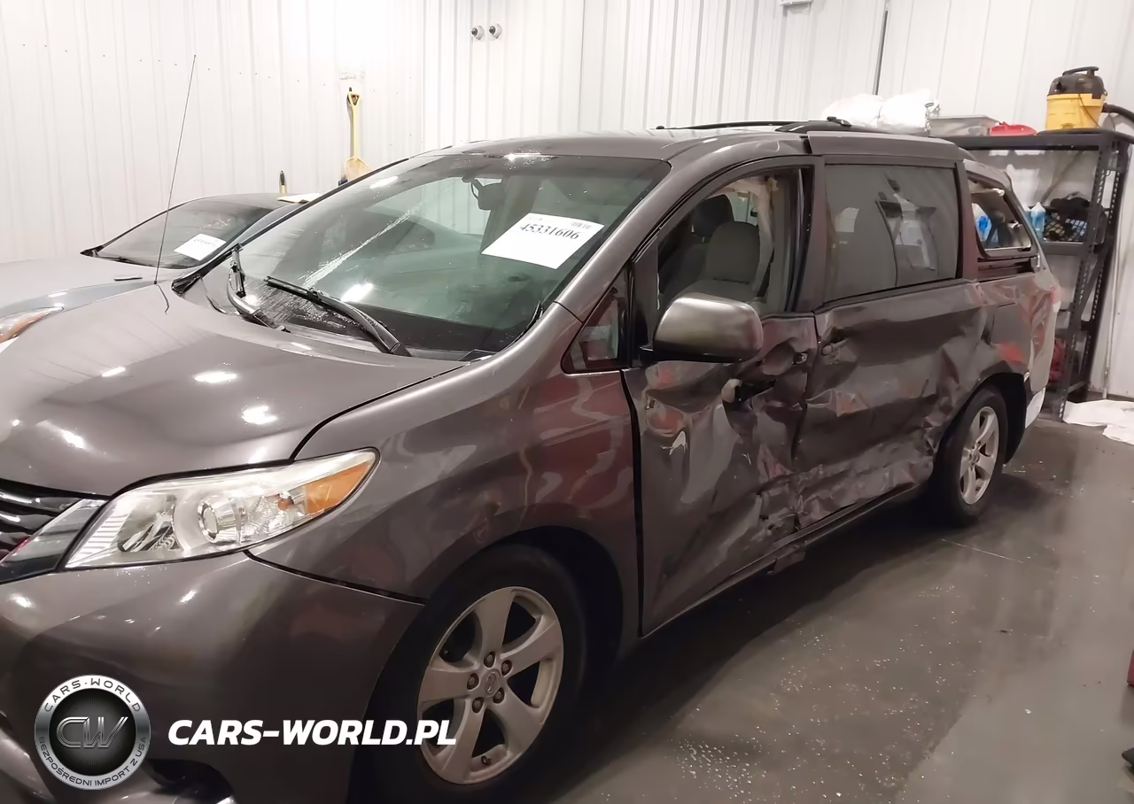 2013 Toyota Sienna Le V6 8 Passenger VIN:5TDKK3DC1DS300240 - 6