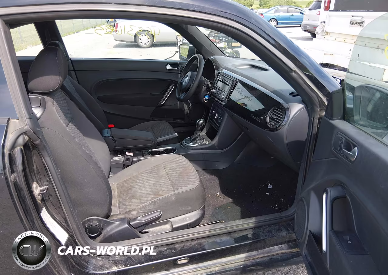 2014 Volkswagen Beetle 1.8T Entry VIN:3VWF17AT3EM640097 - 5