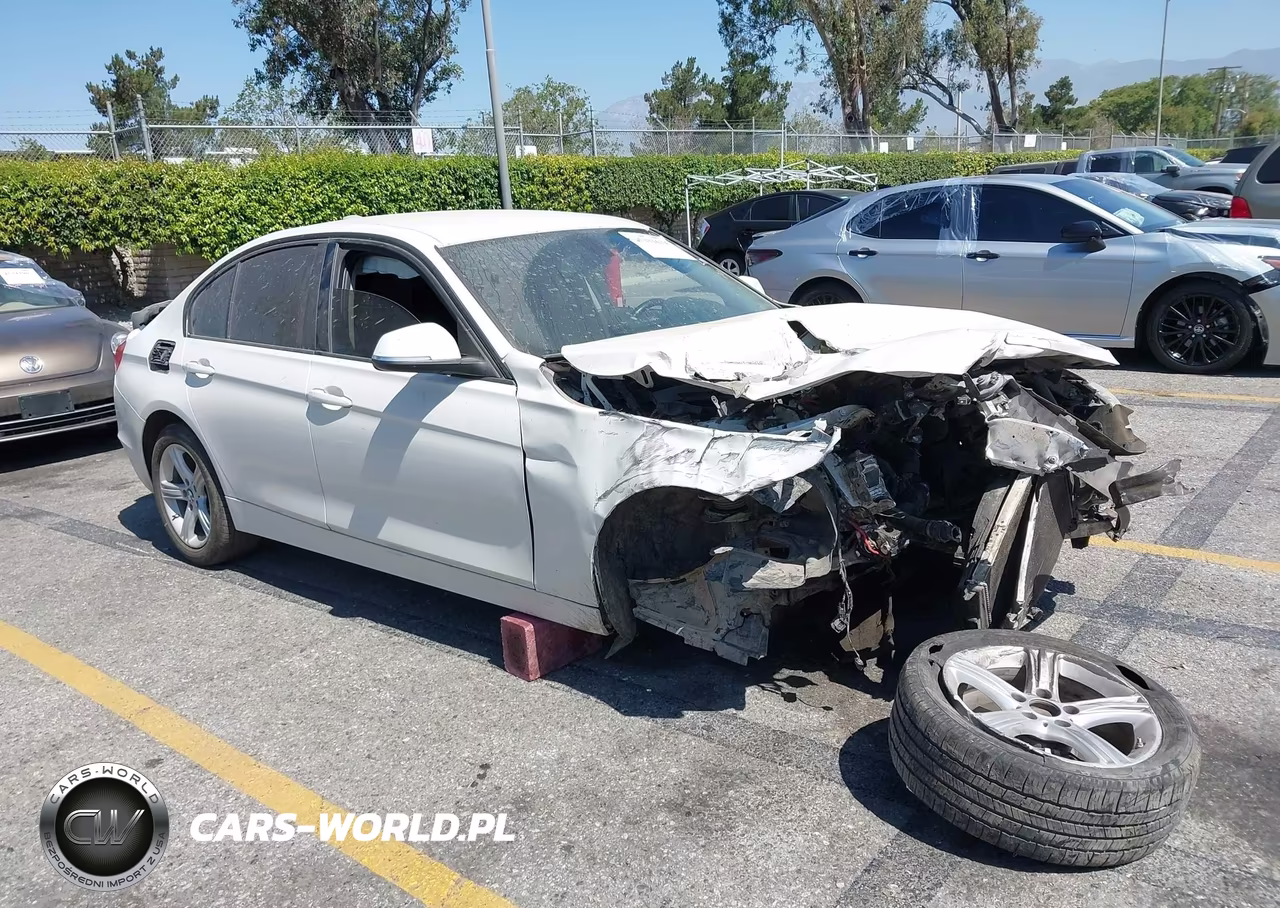 2014 BMW 320I – zdjęcie 1 z 18