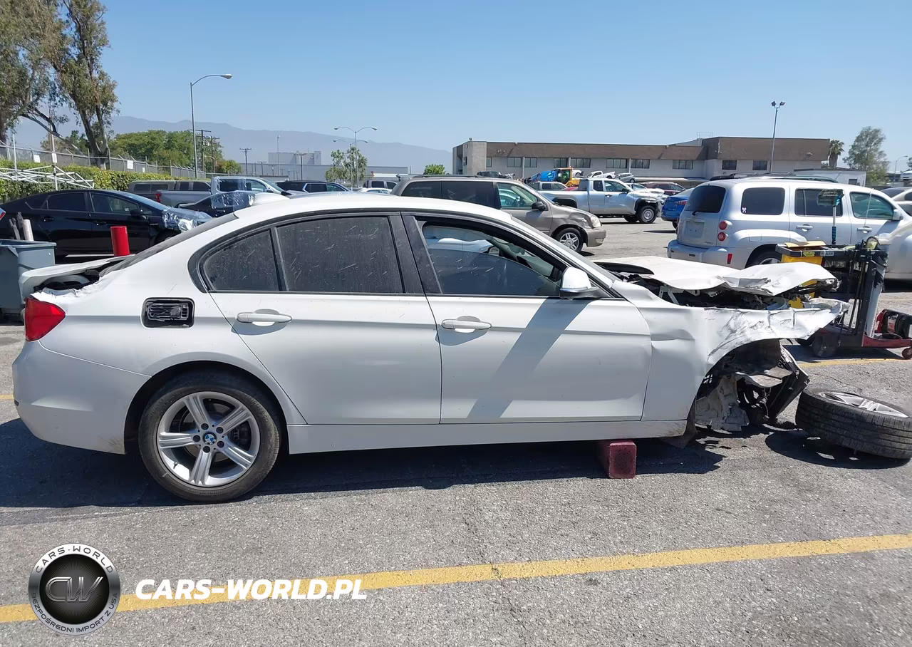2014 BMW 320I VIN:WBA3B1C54EP679402 - 15