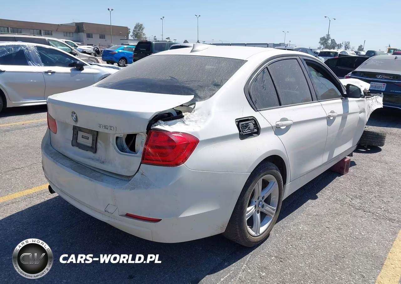 2014 BMW 320I VIN:WBA3B1C54EP679402 - 4