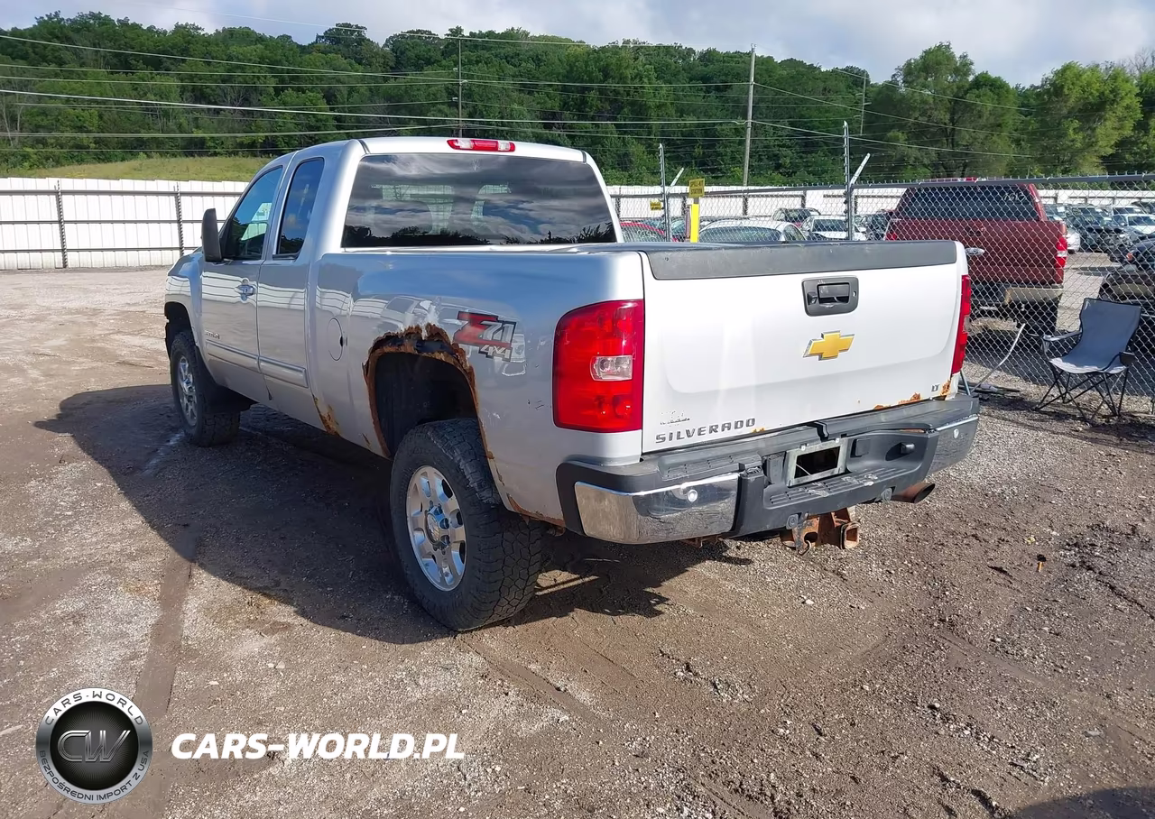 2013 Chevrolet Silverado 2500Hd Lt VIN:1GC2KXCGXDZ412335 - 3