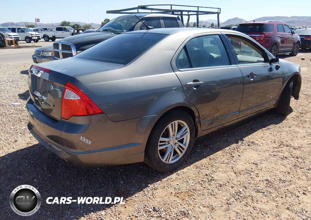 2011 Ford Fusion Hybrid VIN:3FADP0L33BR141592 - 4