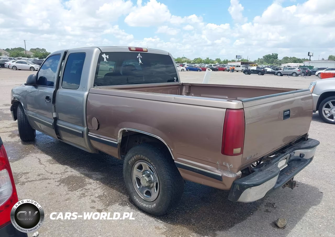 2000 Chevrolet Silverado 1500 VIN:2GCEC19V9Y1249737 - 3