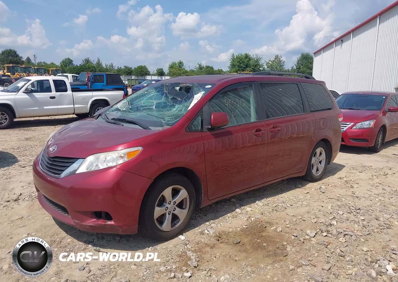2014 Toyota Sienna Le V6 8 Passenger VIN:5TDKK3DCXES493912 - 2