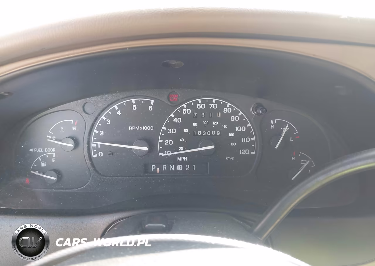 2000 Ford Explorer Xlt VIN:1FMZU73E7YZC41763 - 7