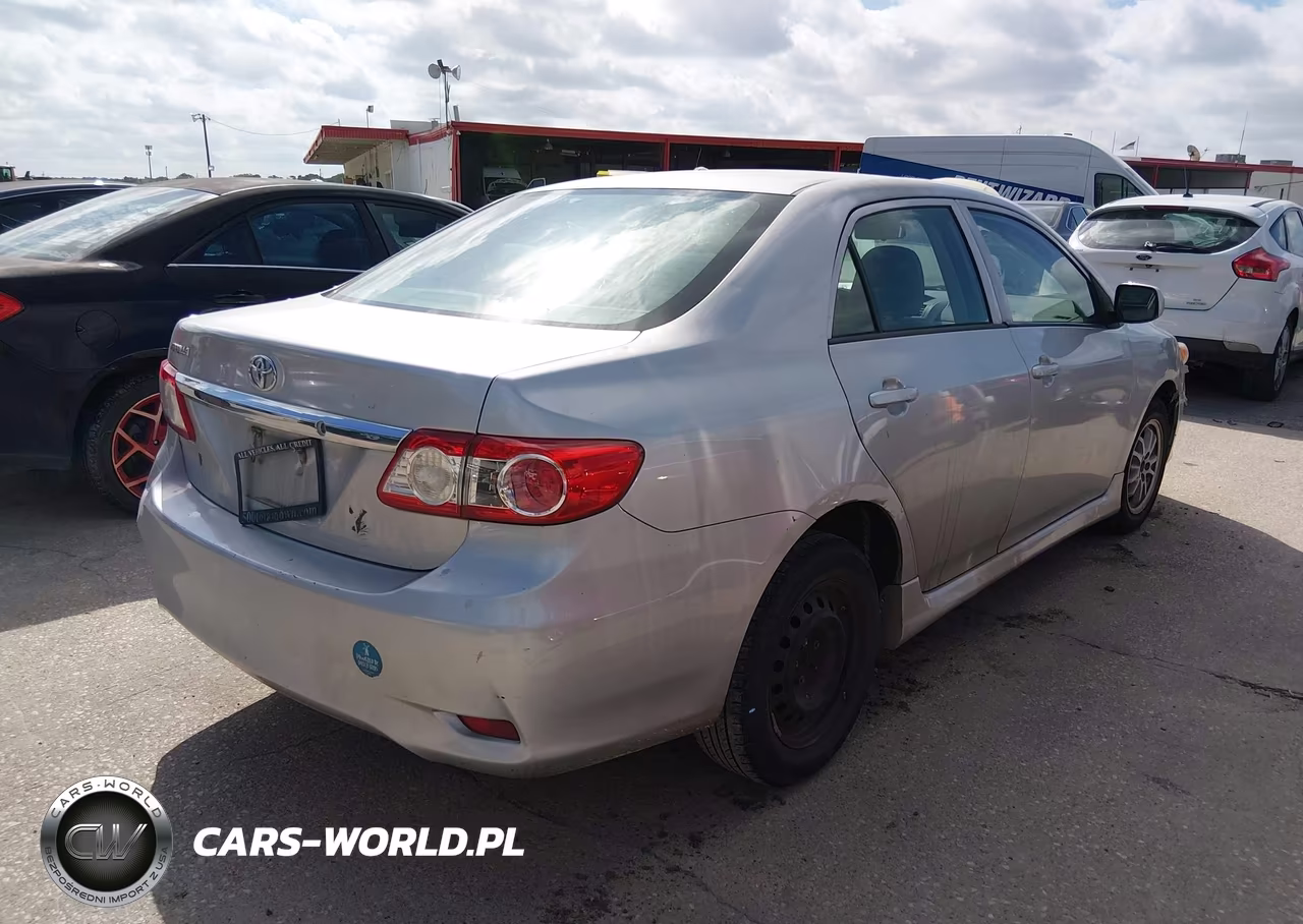 2013 Toyota Corolla L VIN:5YFBU4EE5DP131851 - 4