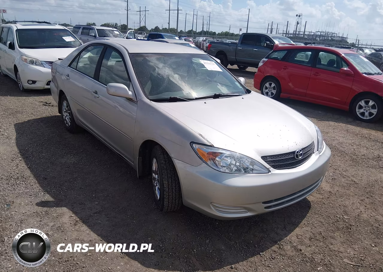 TOYOTA CAMRY – zdjęcie 1 z 11