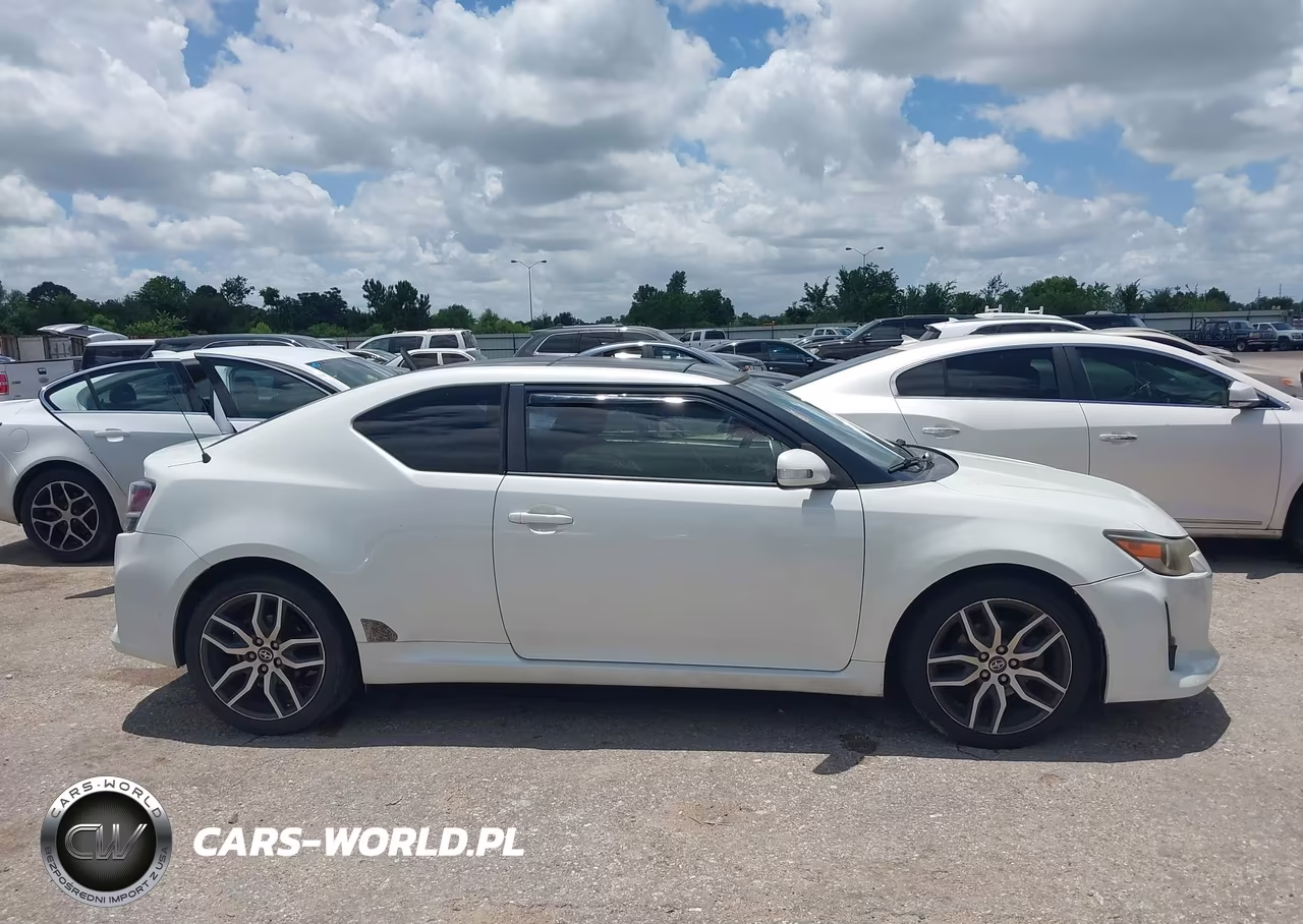 2016 Scion Tc VIN:JTKJF5C76GJ025006 - 13