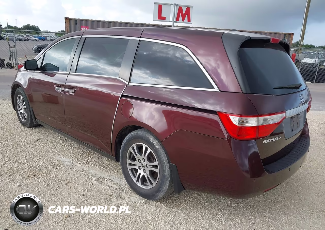 2013 Honda Odyssey Ex-L VIN:5FNRL5H62DB088917 - 3