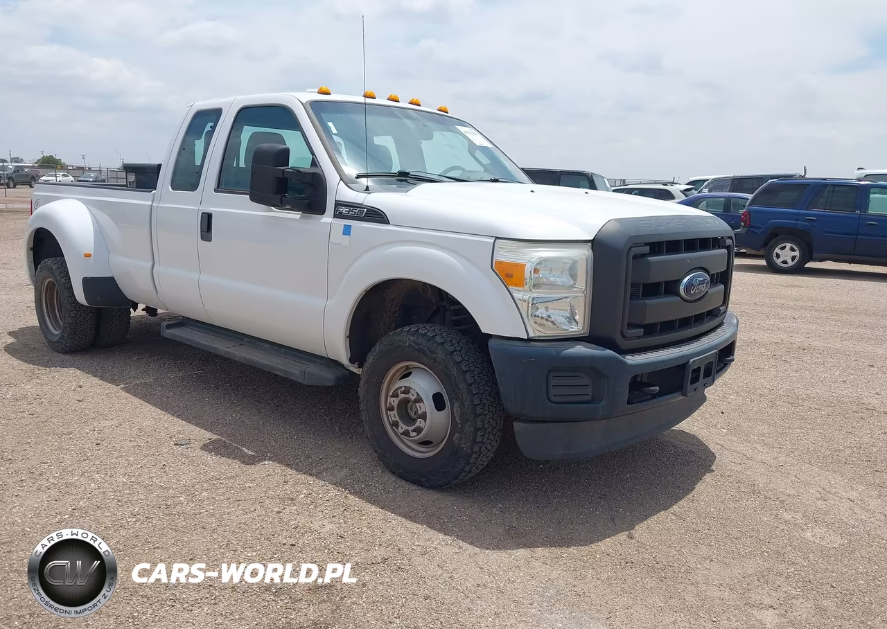 2015 Ford F-350 Xl