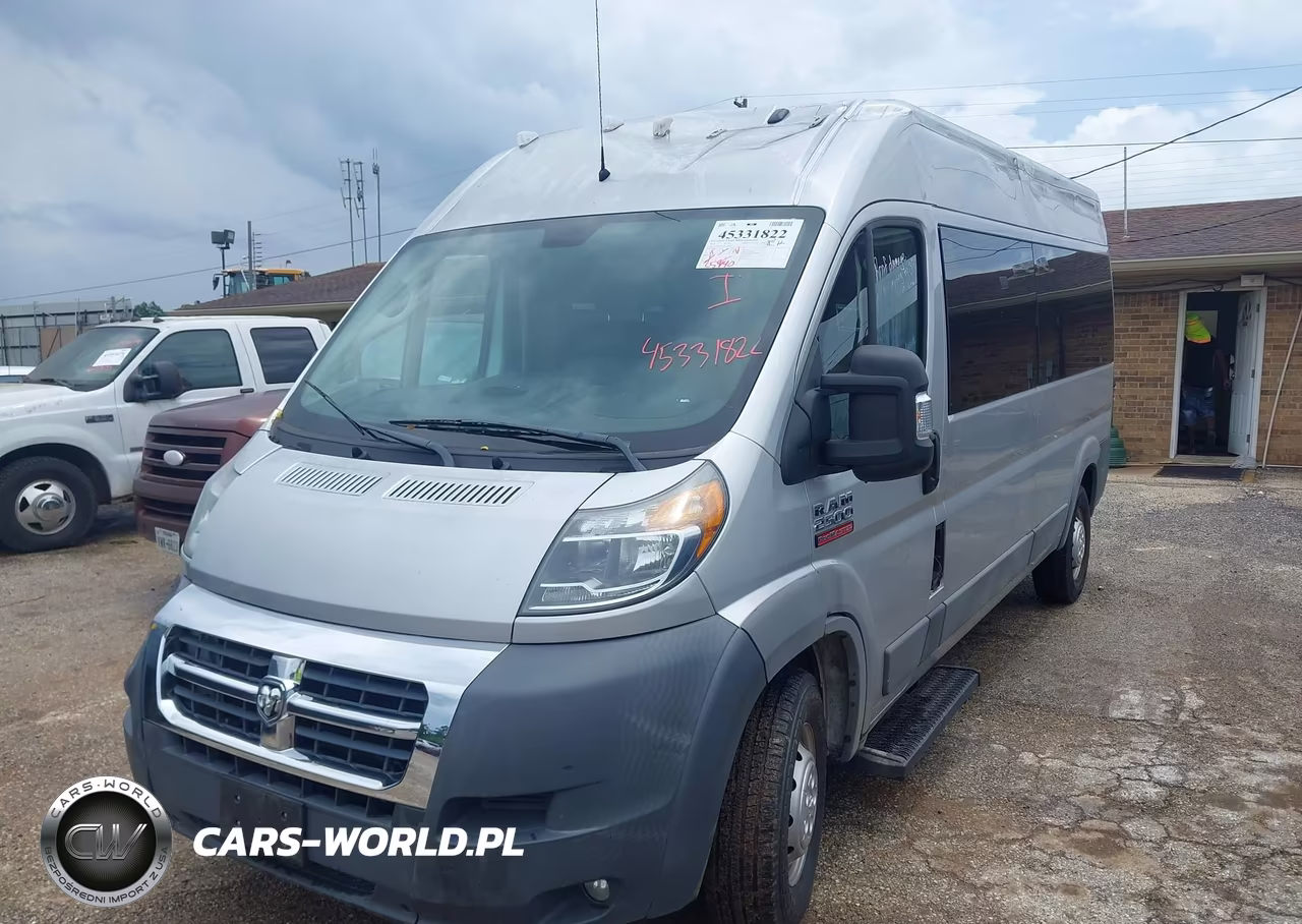 2018 Ram Promaster 2500 Window Van High Roof 159 Wb VIN:3C6TRVPGXJE146442 - 2