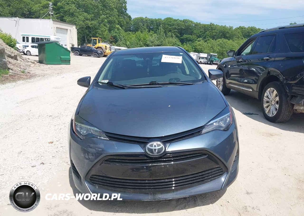 2019 Toyota Corolla Le VIN:2T1BURHE7KC193791 - 13