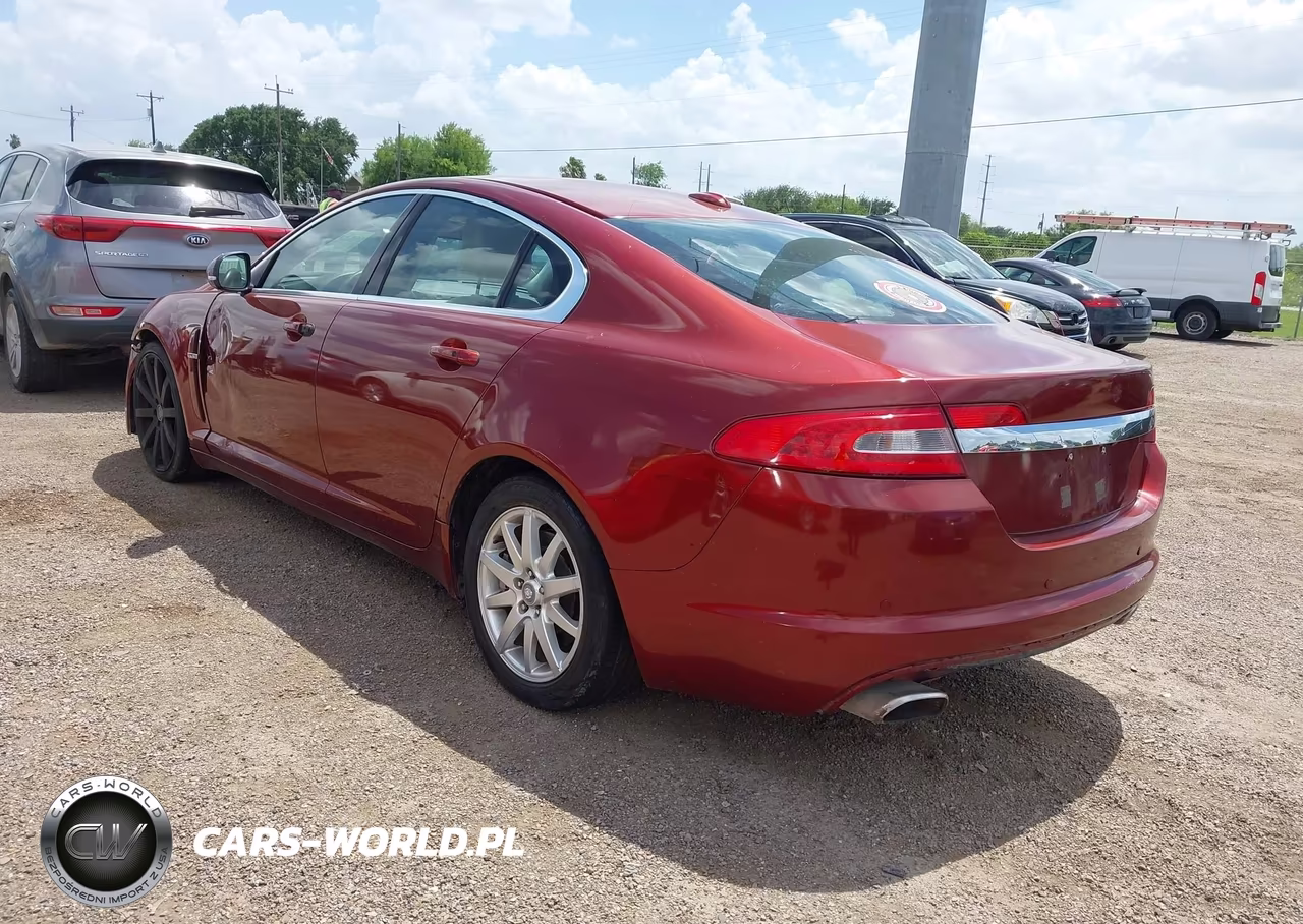 2011 Jaguar Xf Premium VIN:SAJWA0GB7BLR81851 - 3