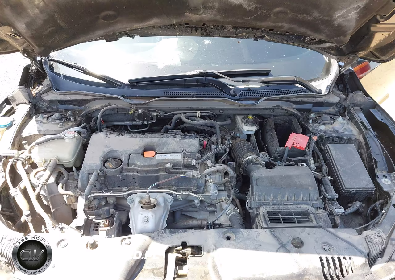2019 Honda Civic Sport VIN:2HGFC2F8XKH582747 - 10