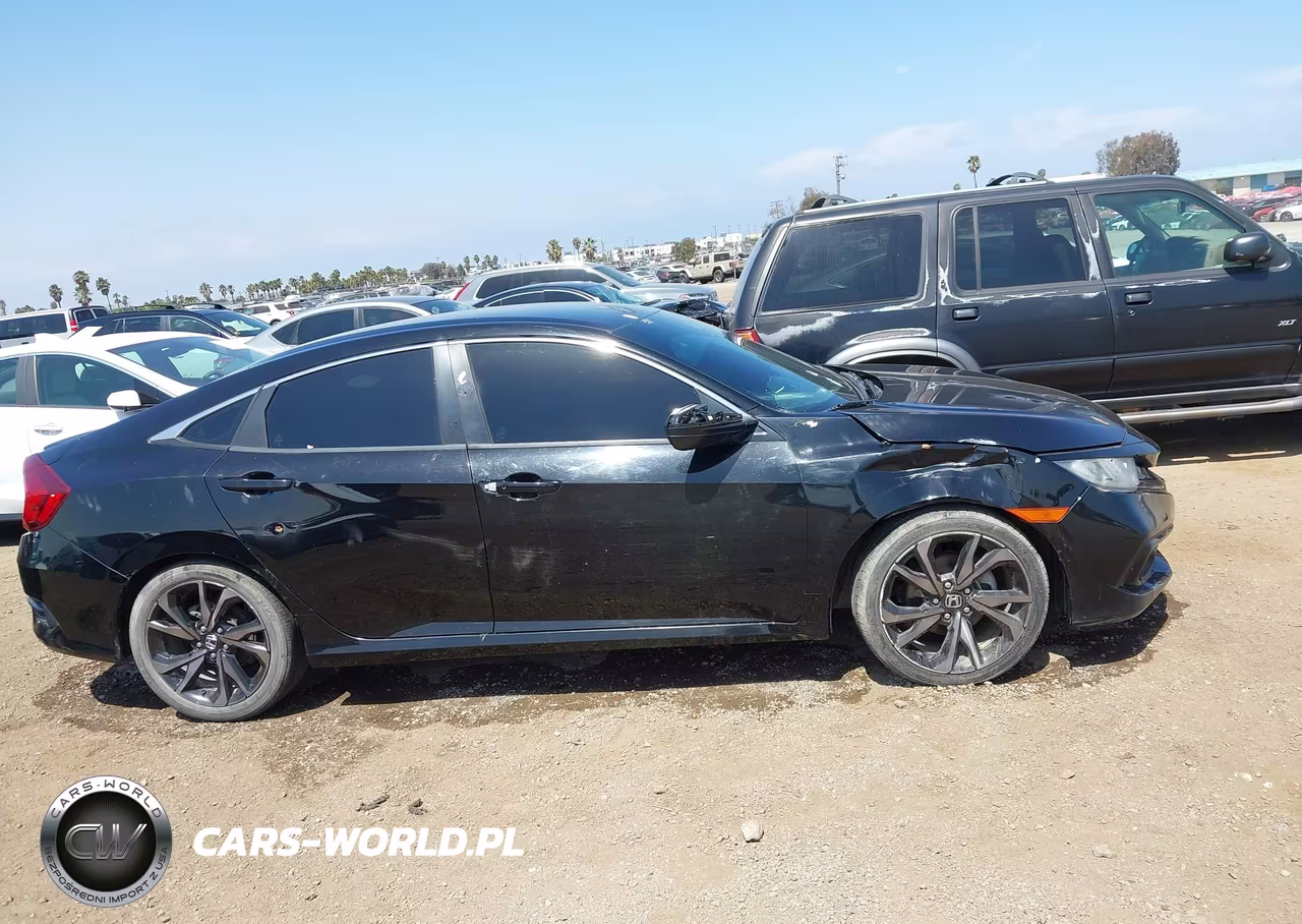 2019 Honda Civic Sport VIN:2HGFC2F8XKH582747 - 13