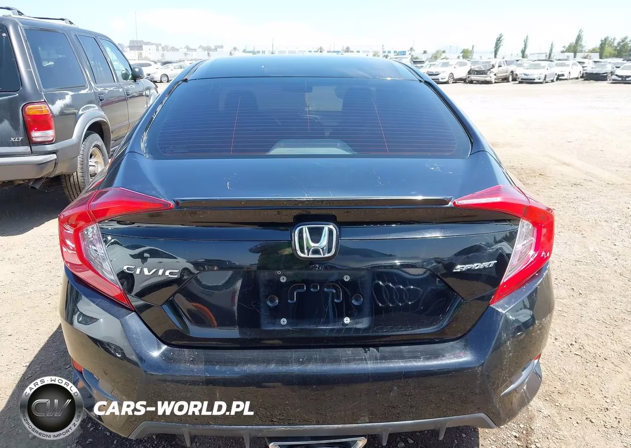 2019 Honda Civic Sport VIN:2HGFC2F8XKH582747 - 16