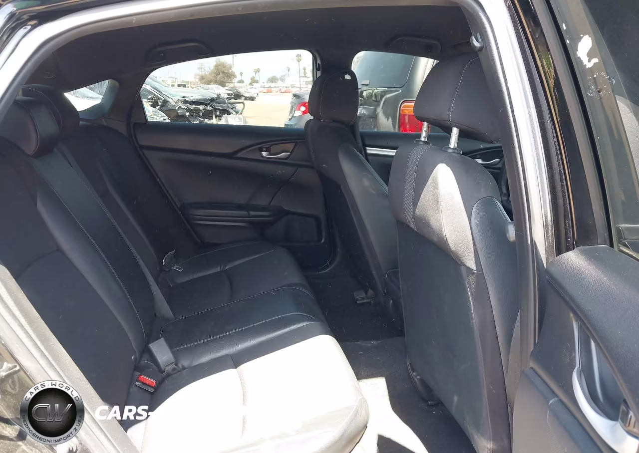 2019 Honda Civic Sport VIN:2HGFC2F8XKH582747 - 8