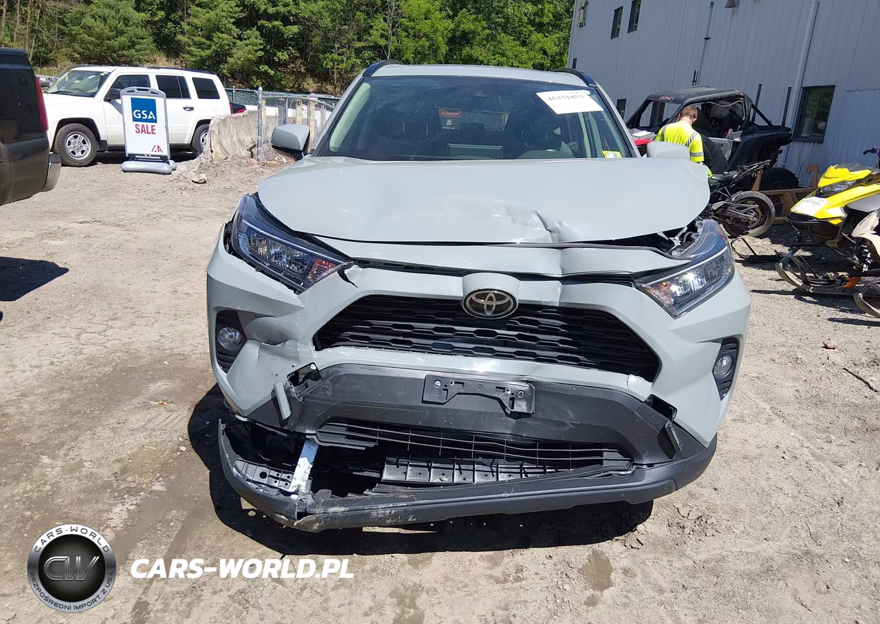 2019 Toyota Rav4 Xle VIN:JTMP1RFV5KD033672 - 12