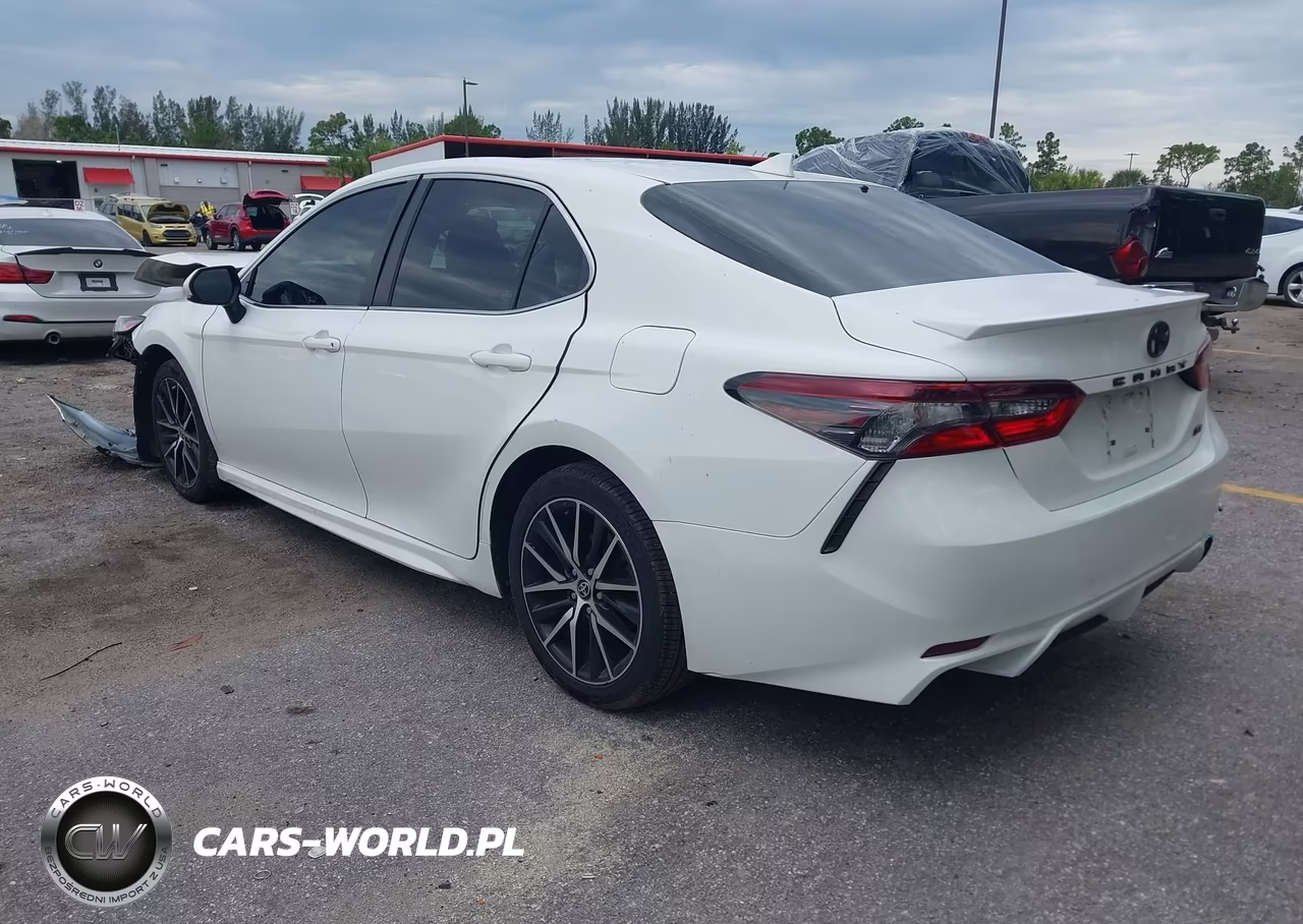 2021 Toyota Camry Se VIN:4T1G11AK6MU437304 - 3