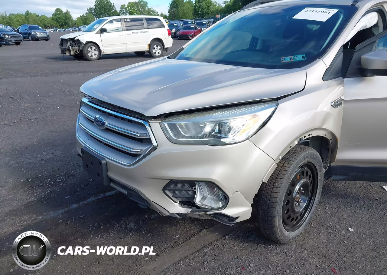 2017 Ford Escape Se VIN:1FMCU9GD7HUA87006 - 6