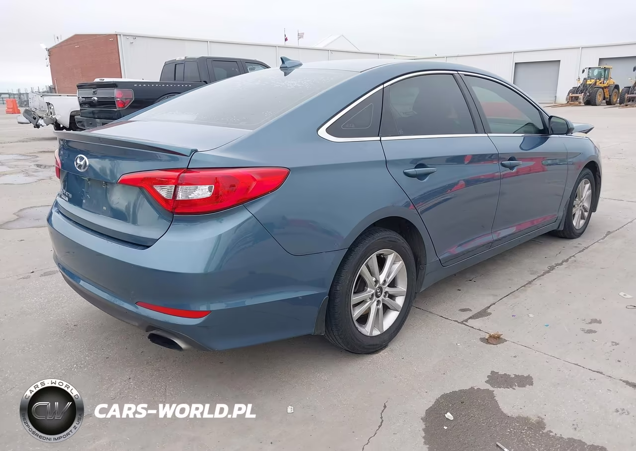2015 Hyundai Sonata Se VIN:5NPE24AF5FH243017 - 4