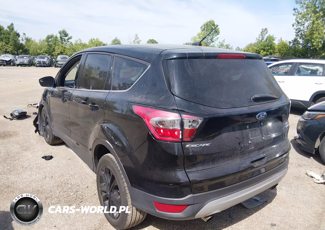 2017 Ford Escape Se VIN:1FMCU0GD5HUE21500 - 3