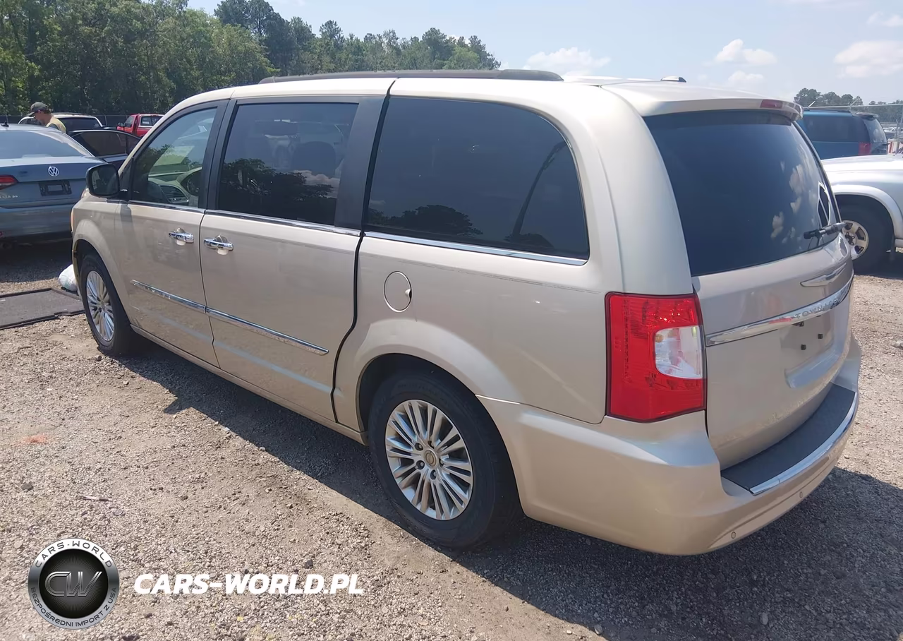 2013 Chrysler Town & Country Touring-L VIN:2C4RC1CG6DR534581 - 3
