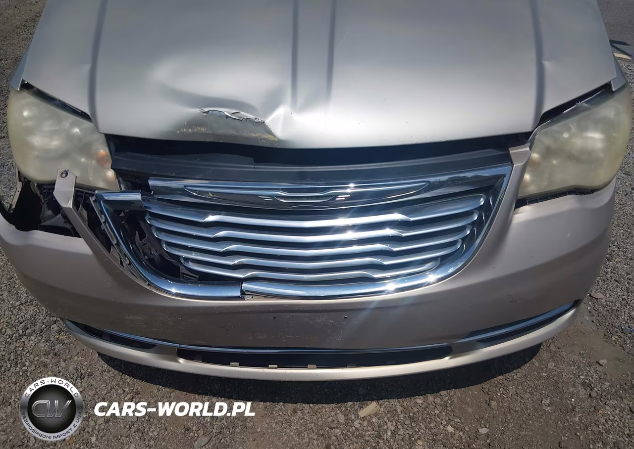 2013 Chrysler Town & Country Touring-L VIN:2C4RC1CG6DR534581 - 6