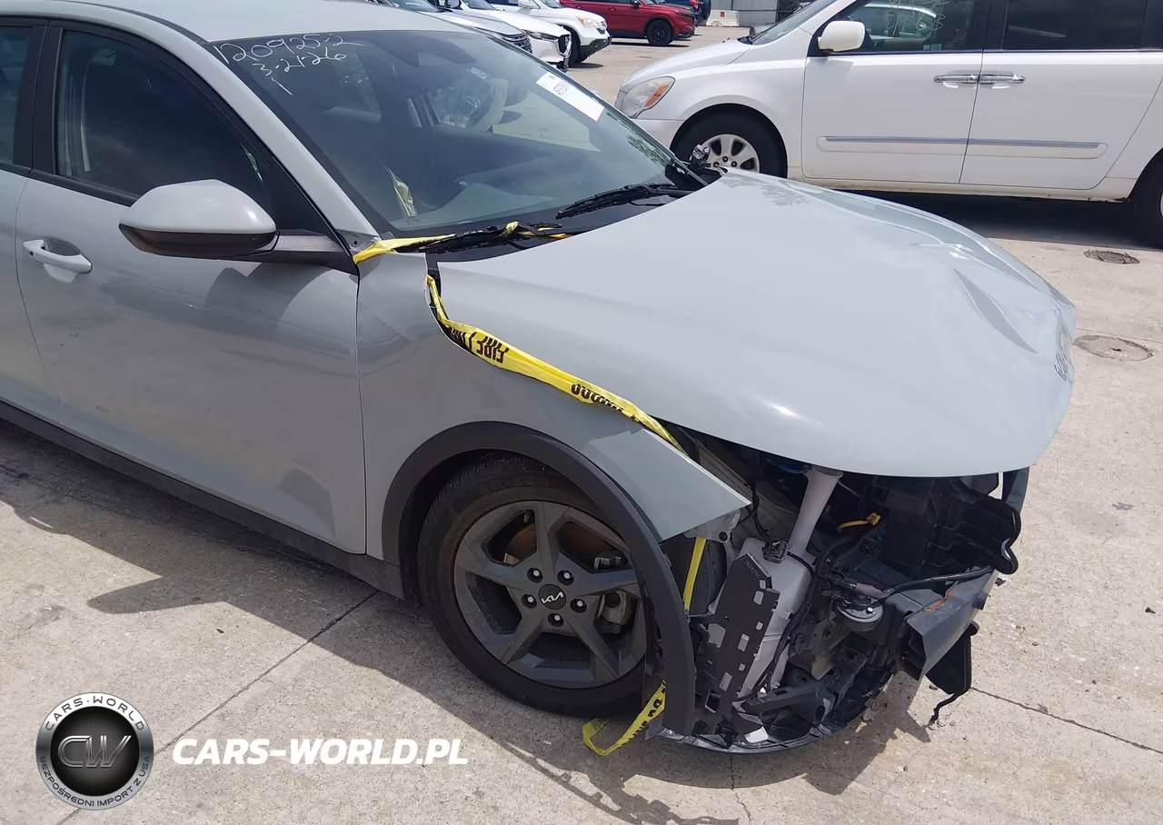 2025 Kia K4 Lxs VIN:3KPFT4DE9SE070766 - 12