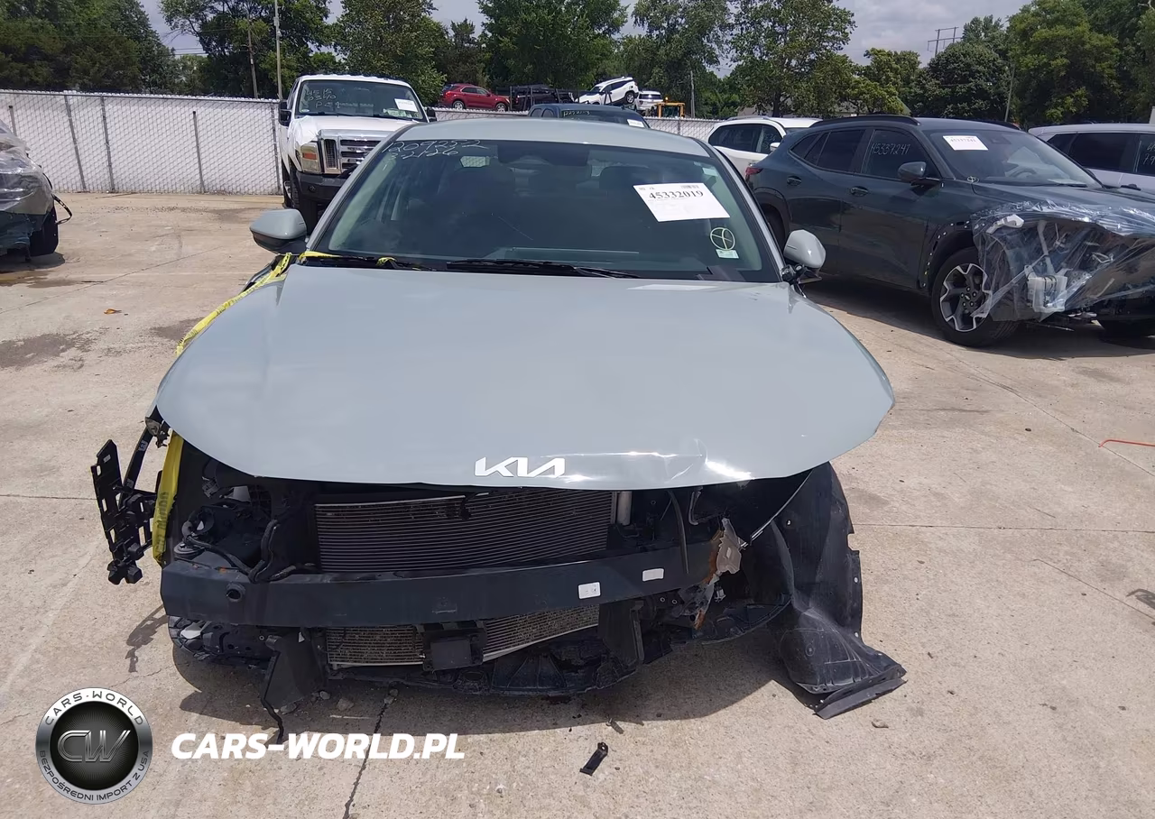 2025 Kia K4 Lxs VIN:3KPFT4DE9SE070766 - 6