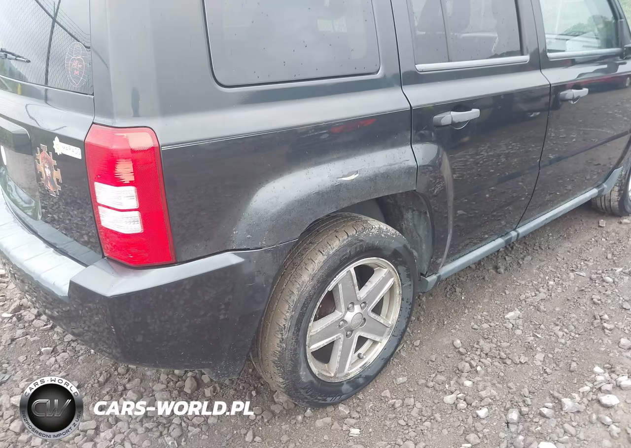2008 Jeep Patriot Sport VIN:1J8FF28W88D517475 - 6