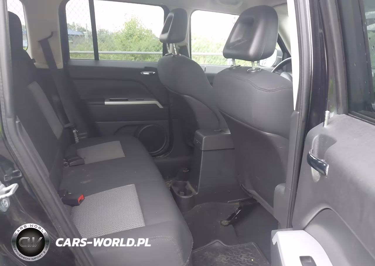 2008 Jeep Patriot Sport VIN:1J8FF28W88D517475 - 8