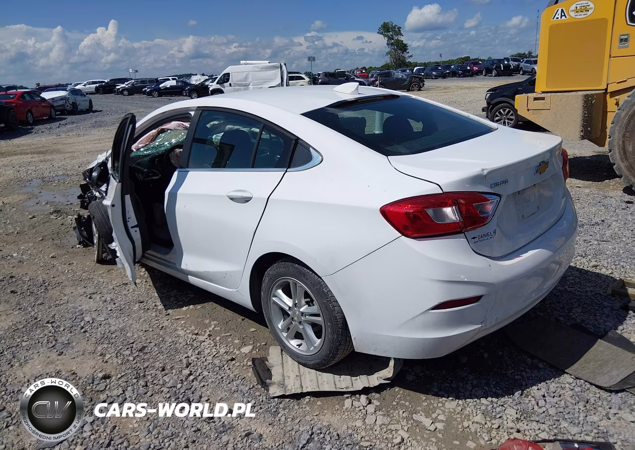2018 Chevrolet Cruze Lt Auto VIN:1G1BE5SM5J7200851 - 3