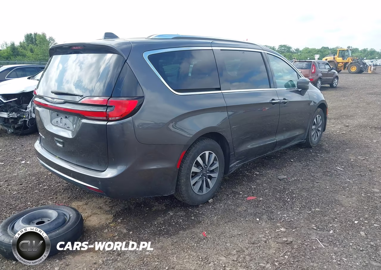 2021 Chrysler Pacifica Touring L VIN:2C4RC1BG2MR512398 - 4