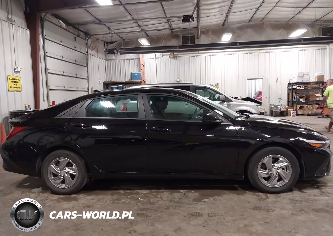 2024 Hyundai Elantra Se VIN:KMHLL4DG3RU766244 - 13