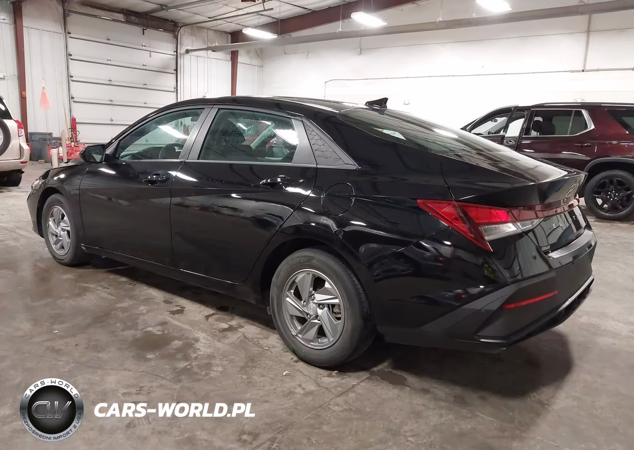 2024 Hyundai Elantra Se VIN:KMHLL4DG3RU766244 - 3
