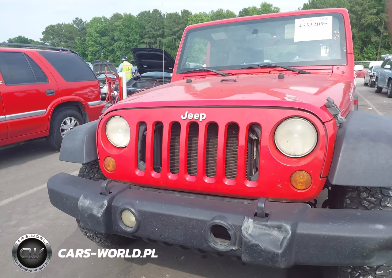 2007 Jeep Wrangler Unlimited X VIN:1J4GB39187L126986 - 12
