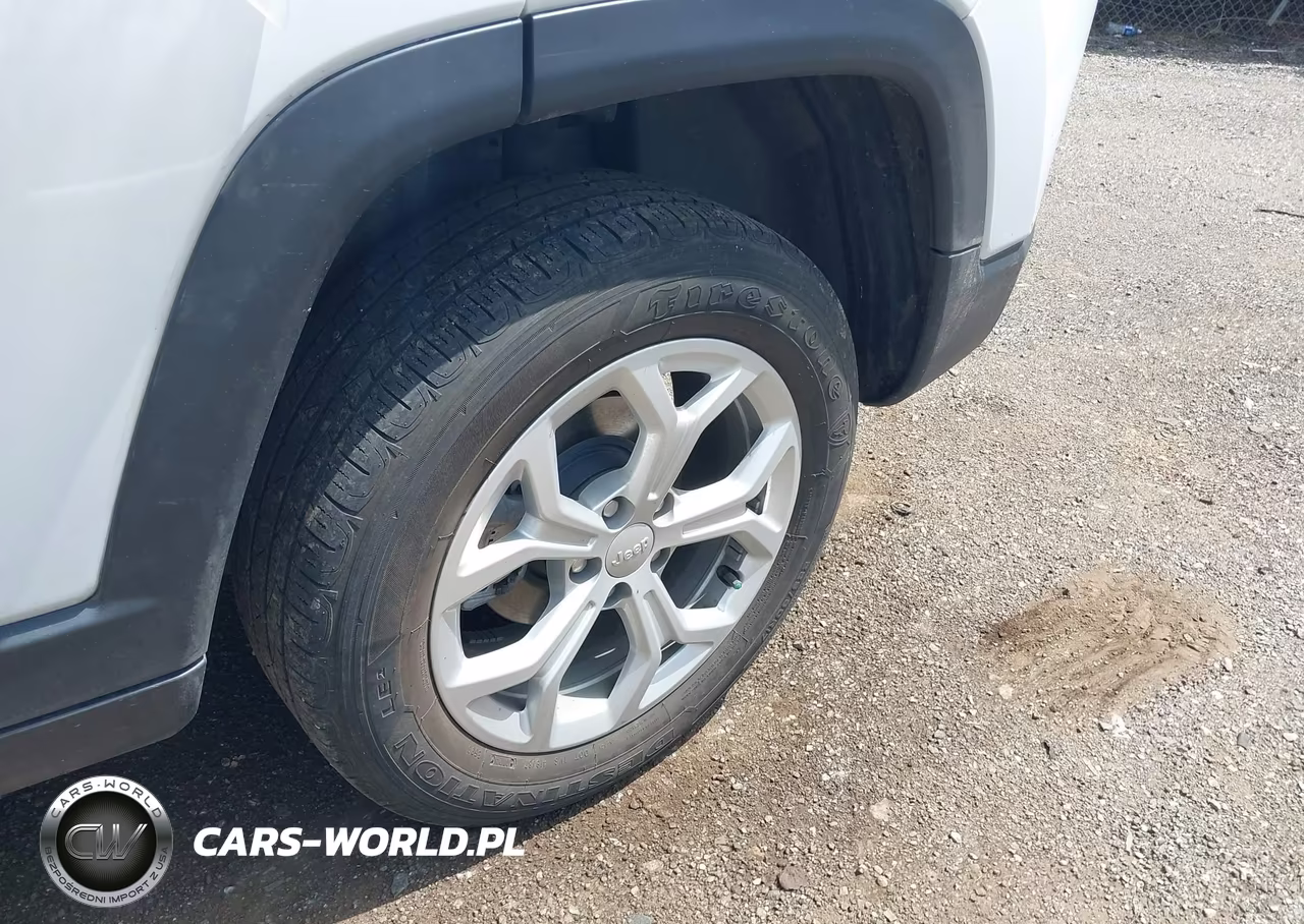 2024 Jeep Compass Latitude 4X4 VIN:3C4NJDBN2RT117565 - 12