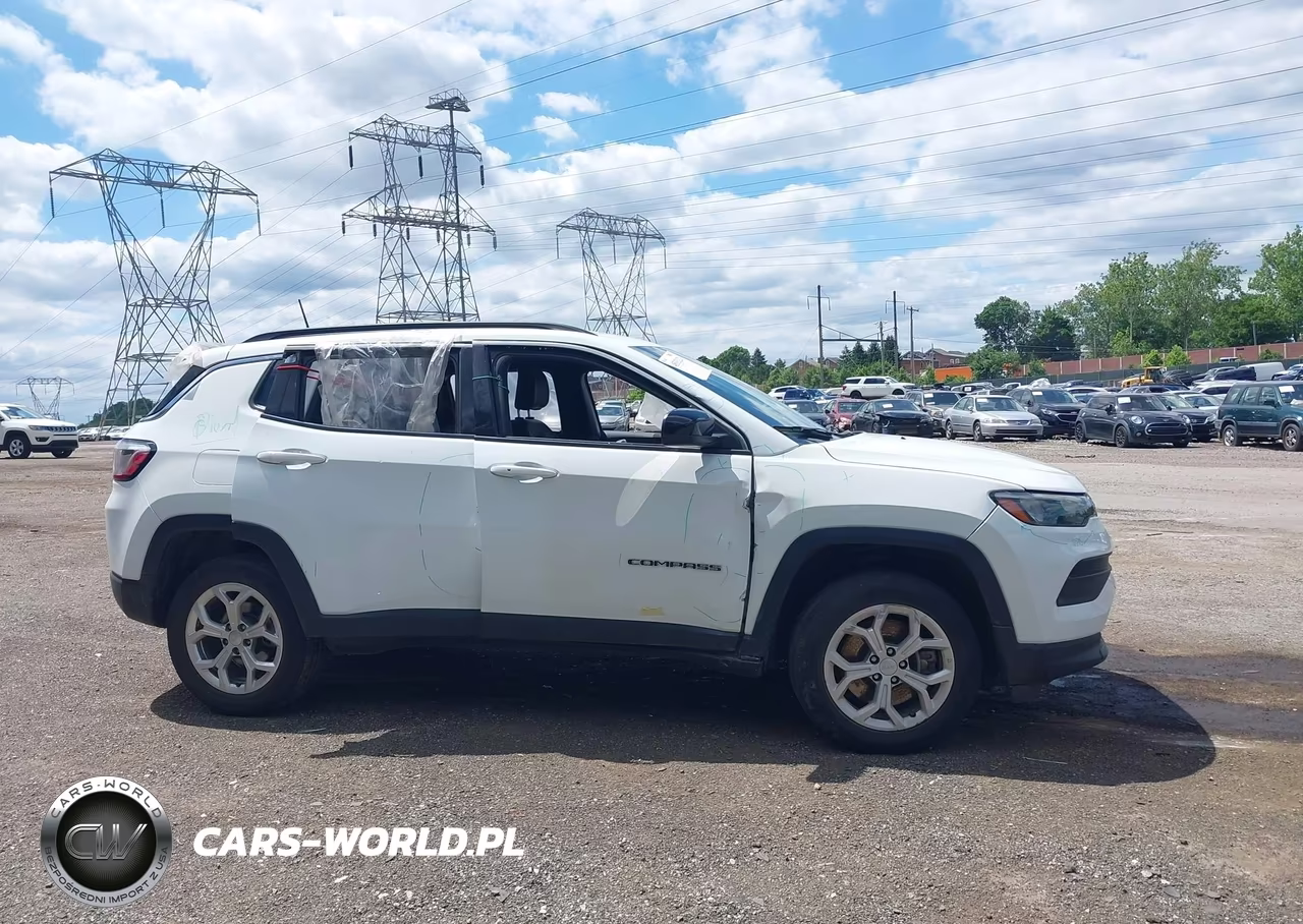 2024 Jeep Compass Latitude 4X4 VIN:3C4NJDBN2RT117565 - 14