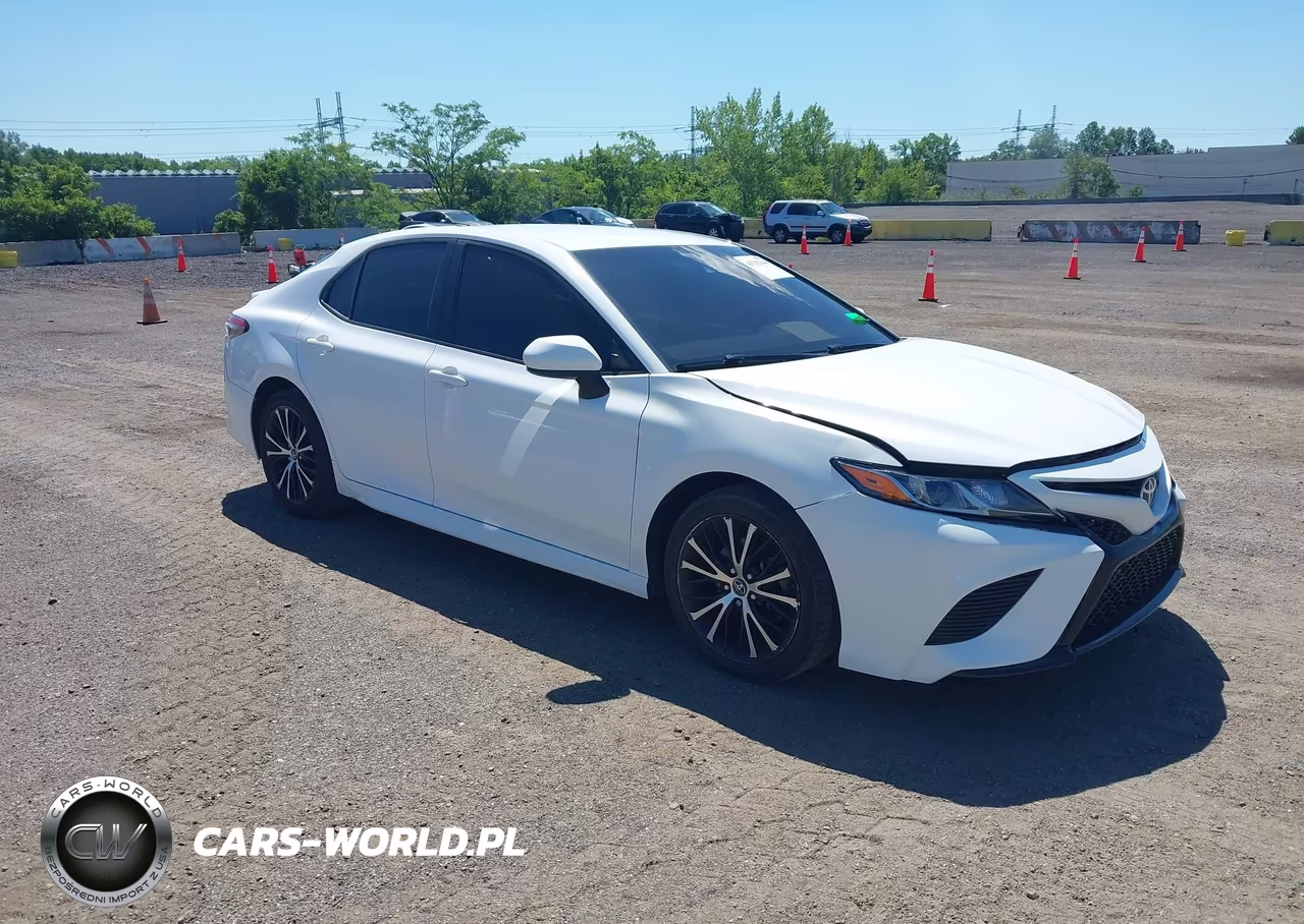 2018 TOYOTA CAMRY – zdjęcie 1 z 21
