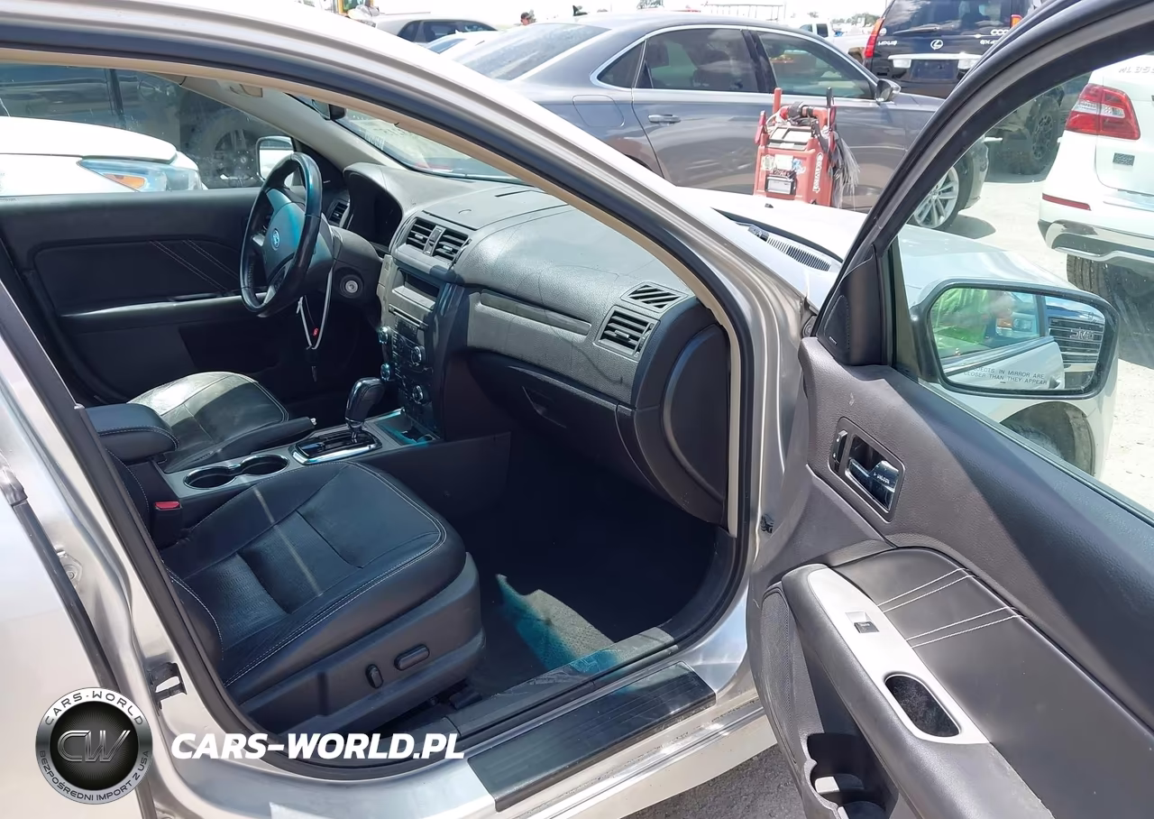 2011 Ford Fusion Sport VIN:3FAHP0KC9BR260718 - 5