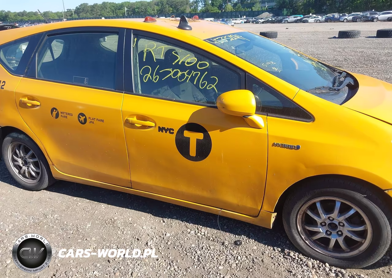 2016 Toyota Prius V Two VIN:JTDZN3EU9GJ044945 - 12