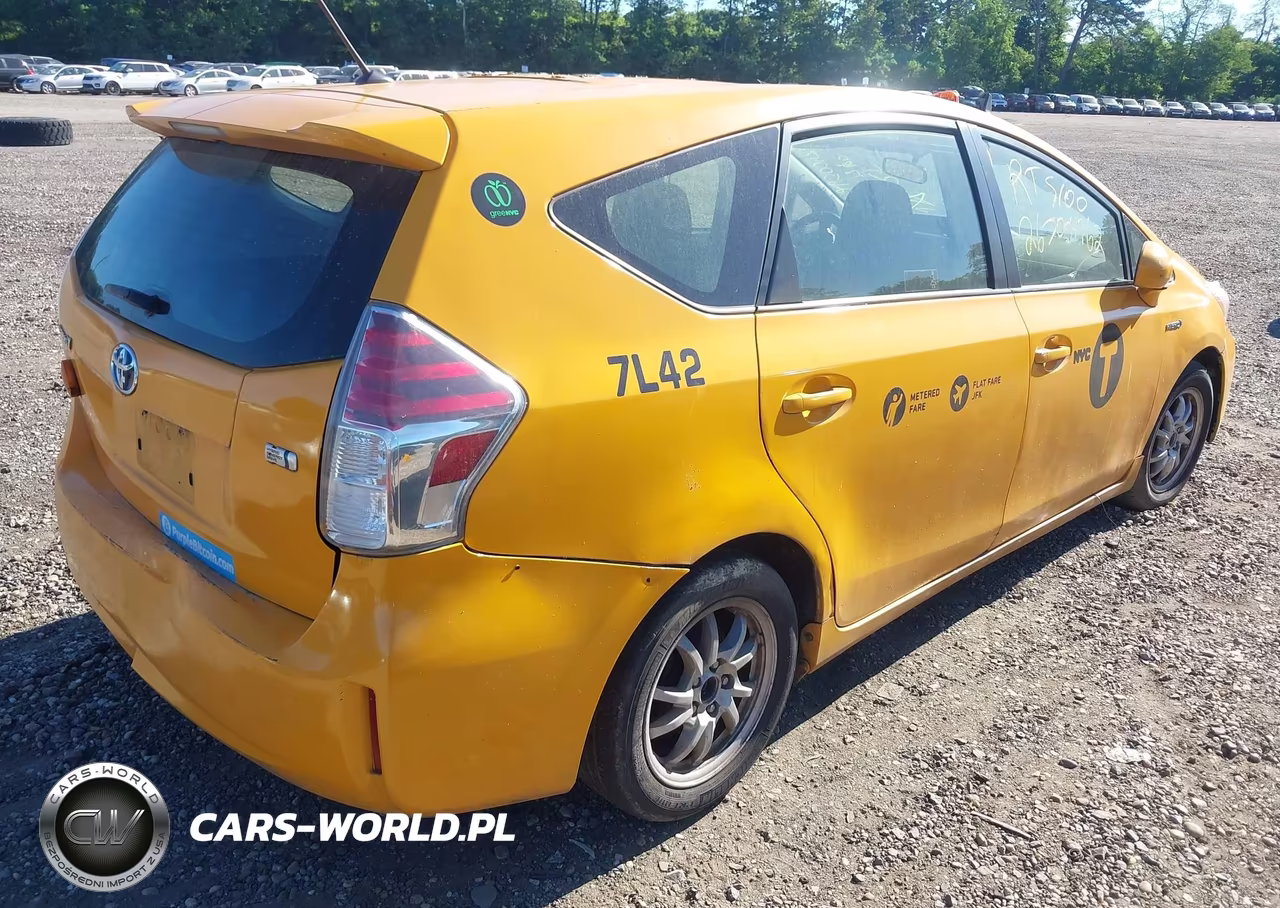 2016 Toyota Prius V Two VIN:JTDZN3EU9GJ044945 - 4