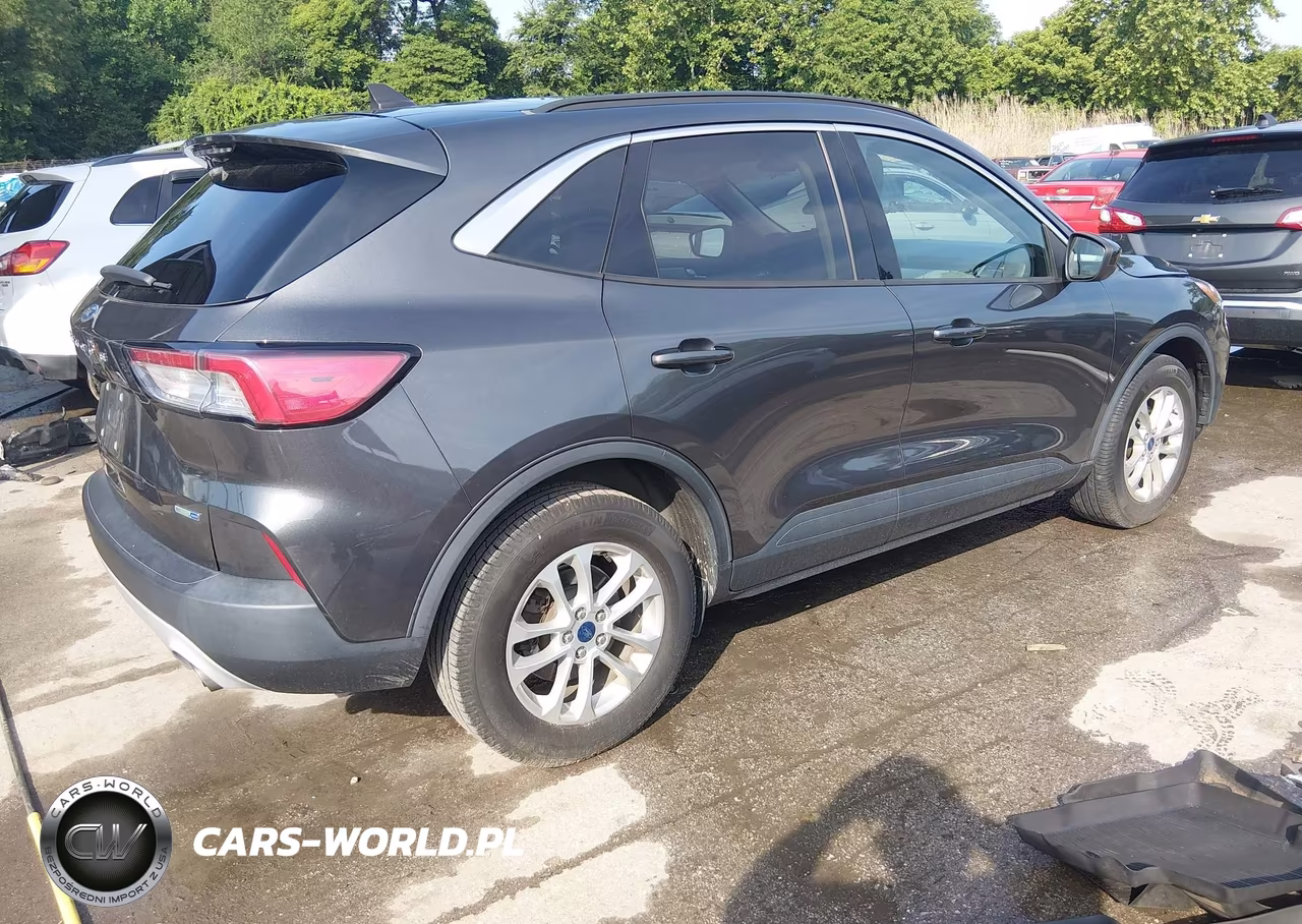 2020 Ford Escape Se VIN:1FMCU9G62LUC27988 - 4