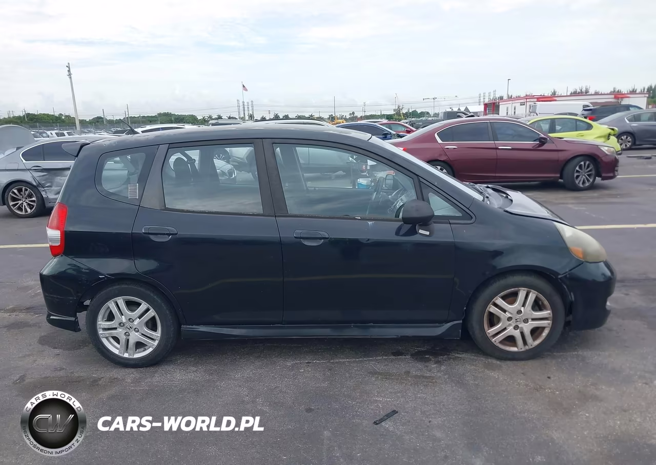 2008 Honda Fit Sport VIN:JHMGD38688S028835 - 13