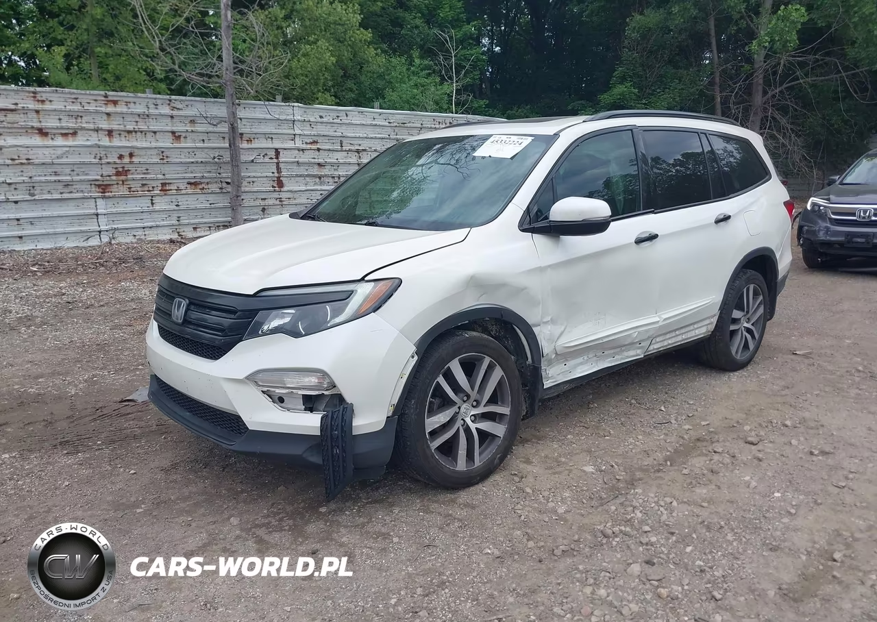 2016 Honda Pilot Touring VIN:5FNYF6H98GB115447 - 2