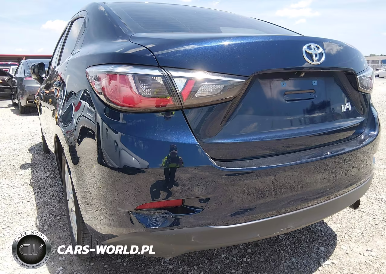 2018 Toyota Yaris Ia VIN:3MYDLBYV2JY330770 - 17