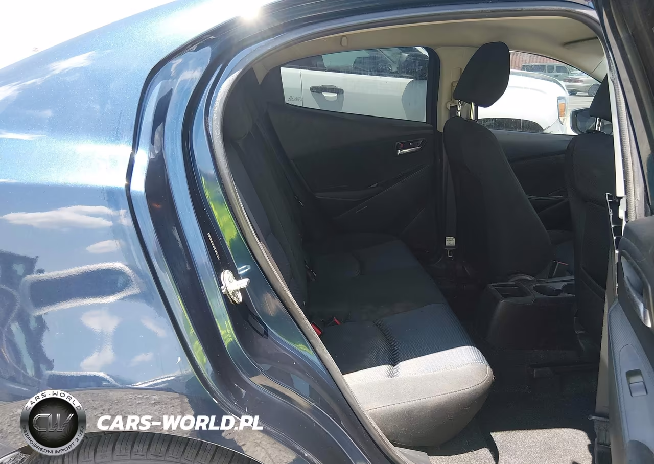 2018 Toyota Yaris Ia VIN:3MYDLBYV2JY330770 - 8
